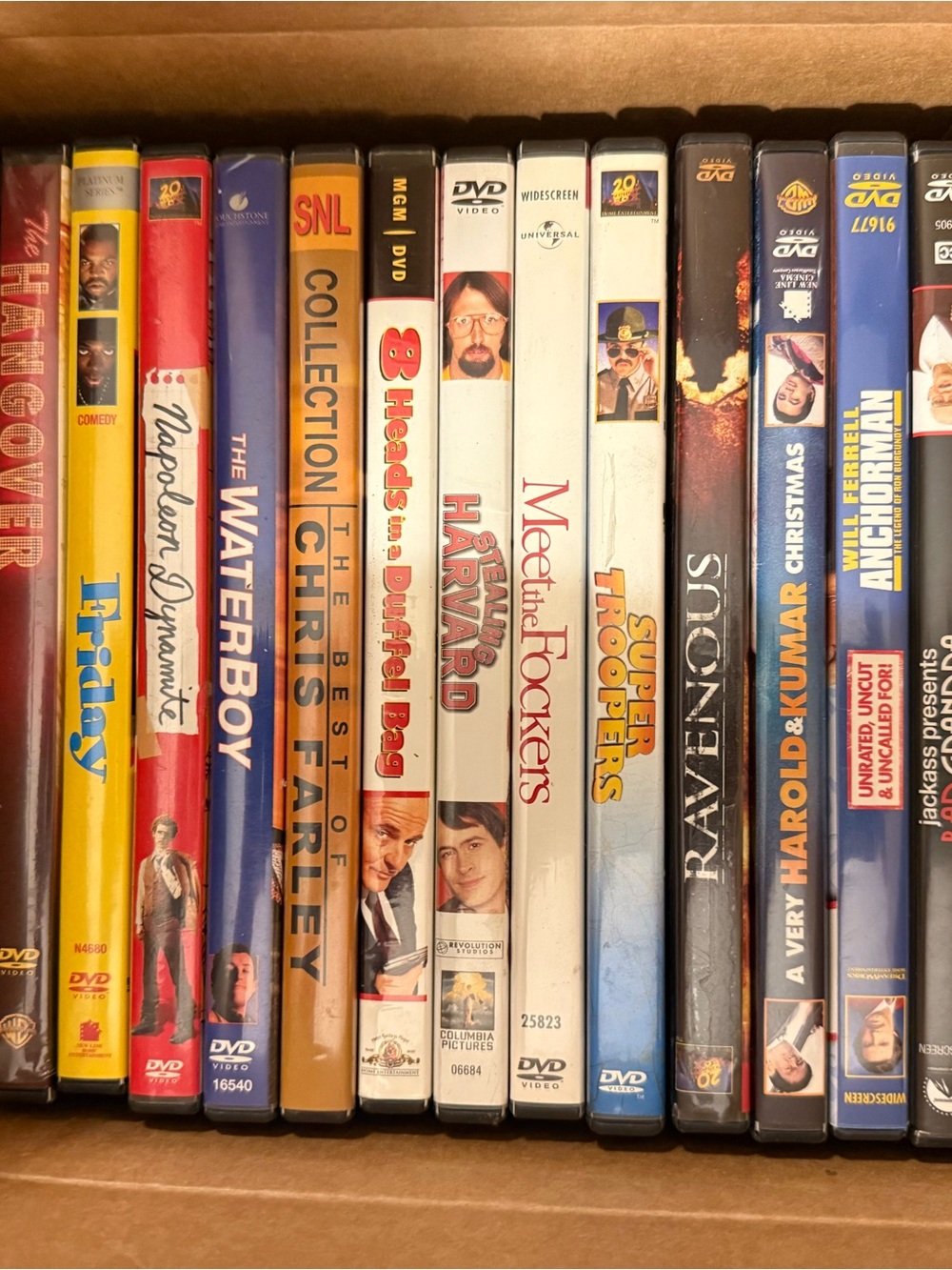 17 DVDS lot of 17 movies discs are in great condition lot 5